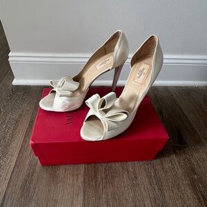 Valentino Garavani Satin Peep Toe Heels